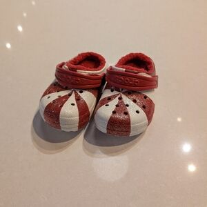 NWT Crocs Lined Holiday Clogs